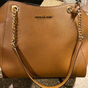 Michael Kors large shoulder bag. Like new. Carried a handful of times.
